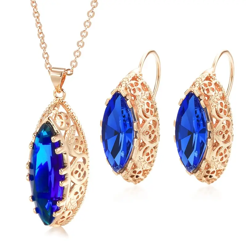 3Pcs Womens Jewelry Set Geometric Pendant Necklace