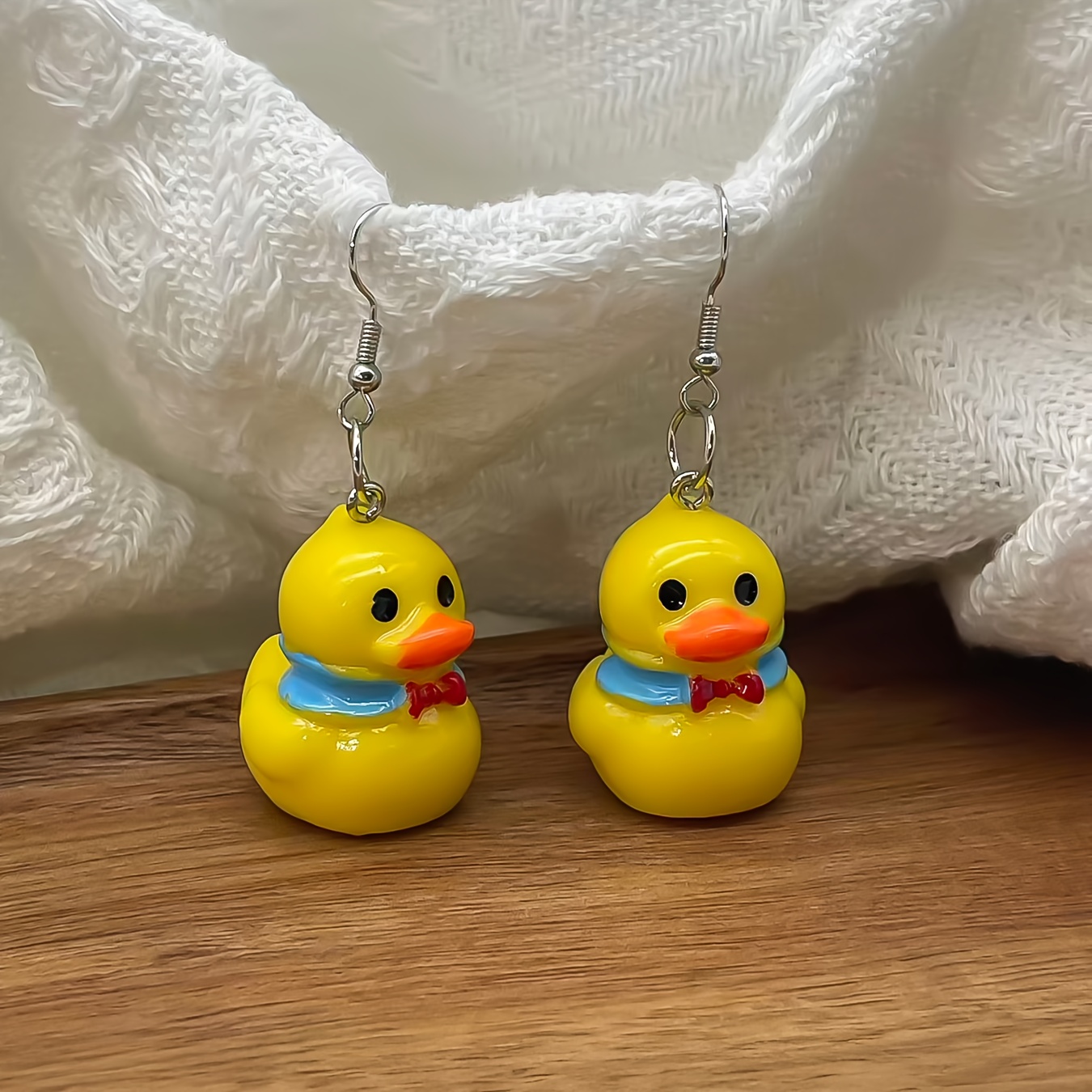 1 Pair, Elegant Temperament Style Small Duck Earrings Fashionable Individual Women's Resin Earrings Daily Vacation Holiday Party Wear