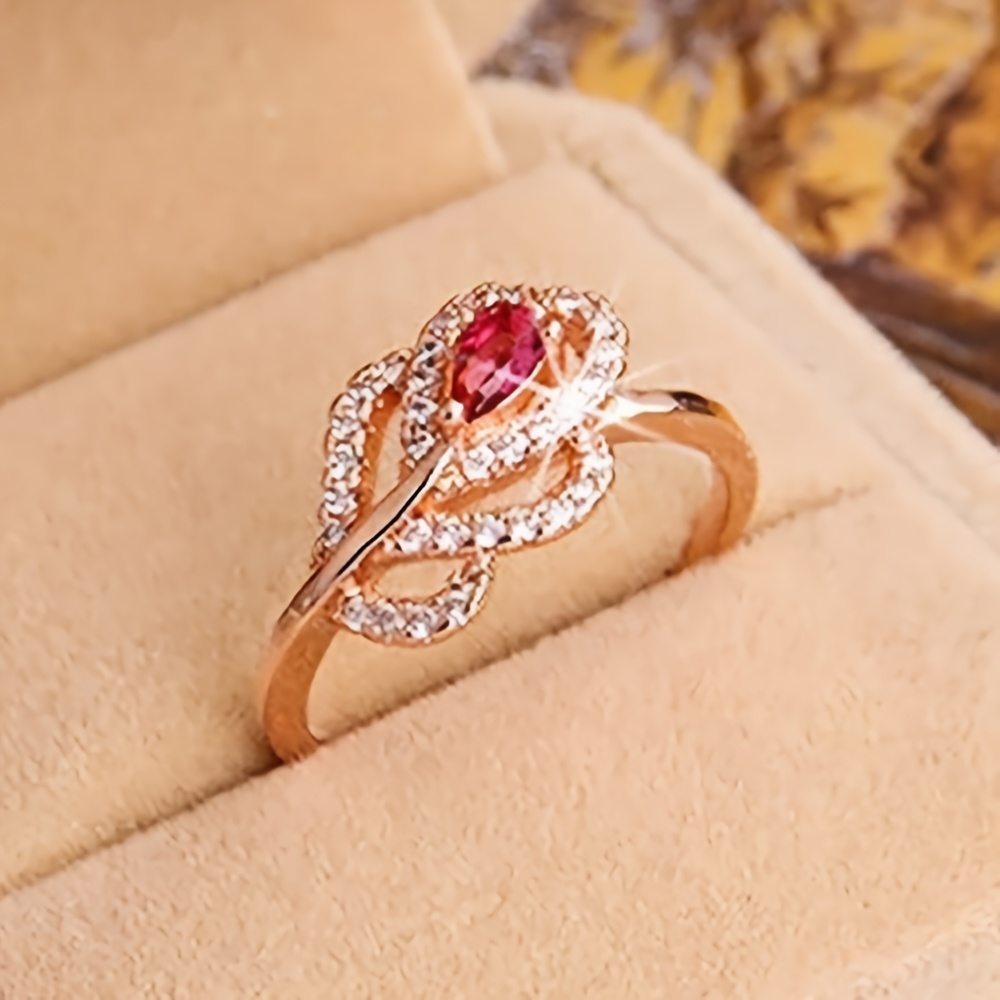 Women's Retro Dainty Feather Water Drop Shaped Zircon Ring