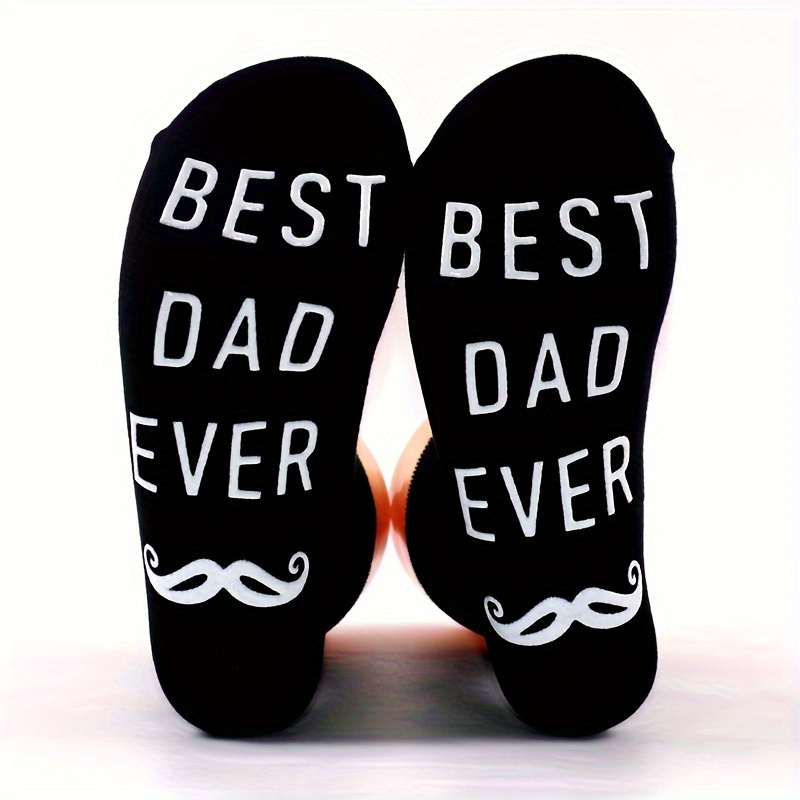 

A Pair Of Men's 'best Dad Ever' Letter Print Crew Socks, Cotton Blend Knitted Comfy Breathable Casual Soft & Elastic Socks, Spring & Summer