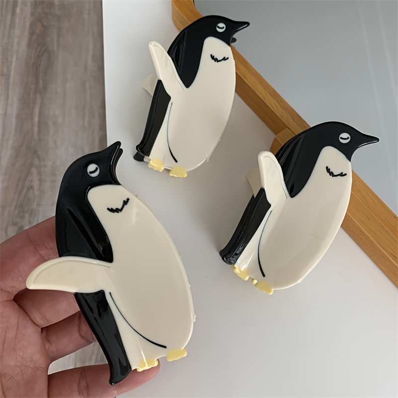 

Chic Penguin Cartoon Hair Claw - Cute & Shark Clip With Accents, Valentine's Day