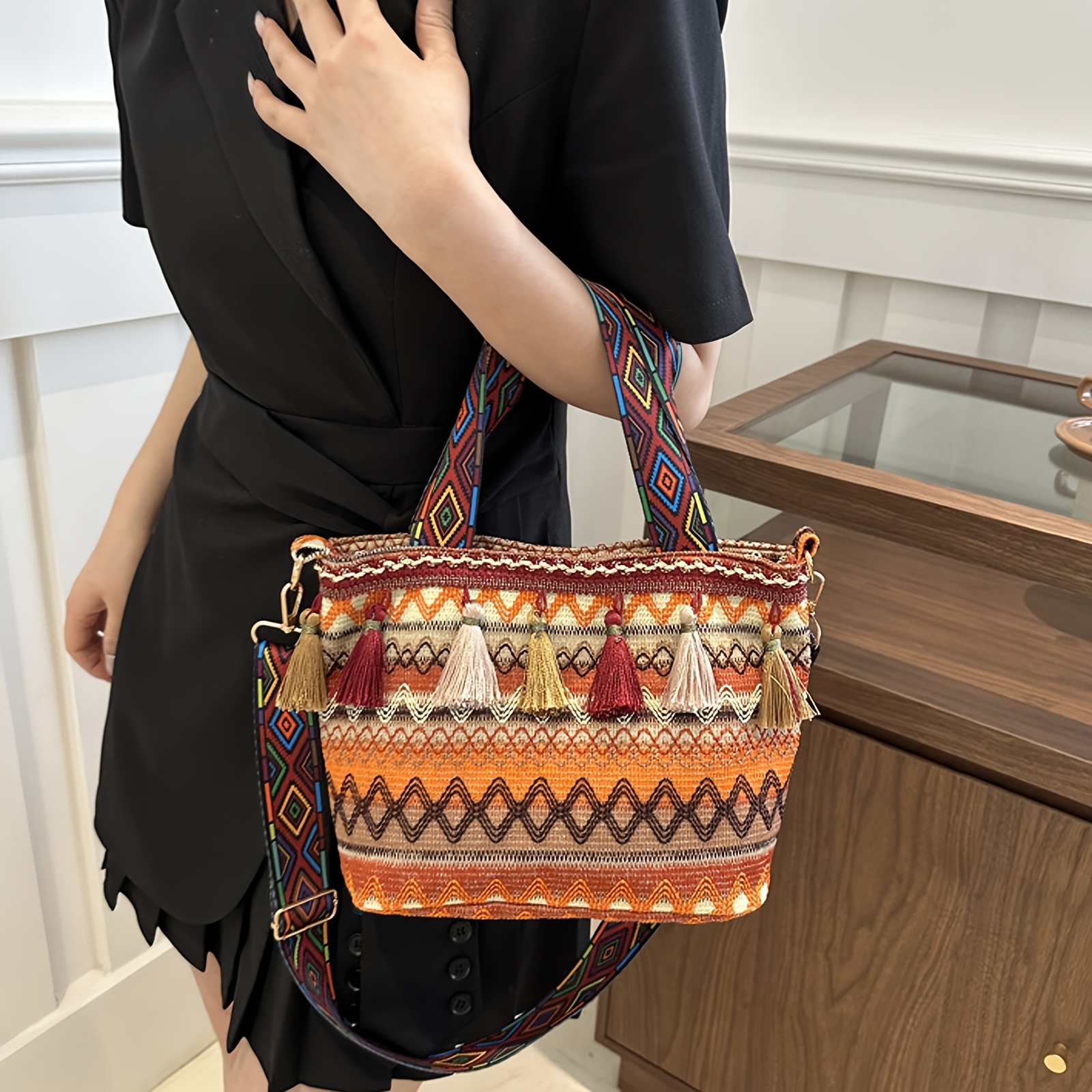 boho chic woven fringe bucket bag vibrant geometric - Temu display picture 2