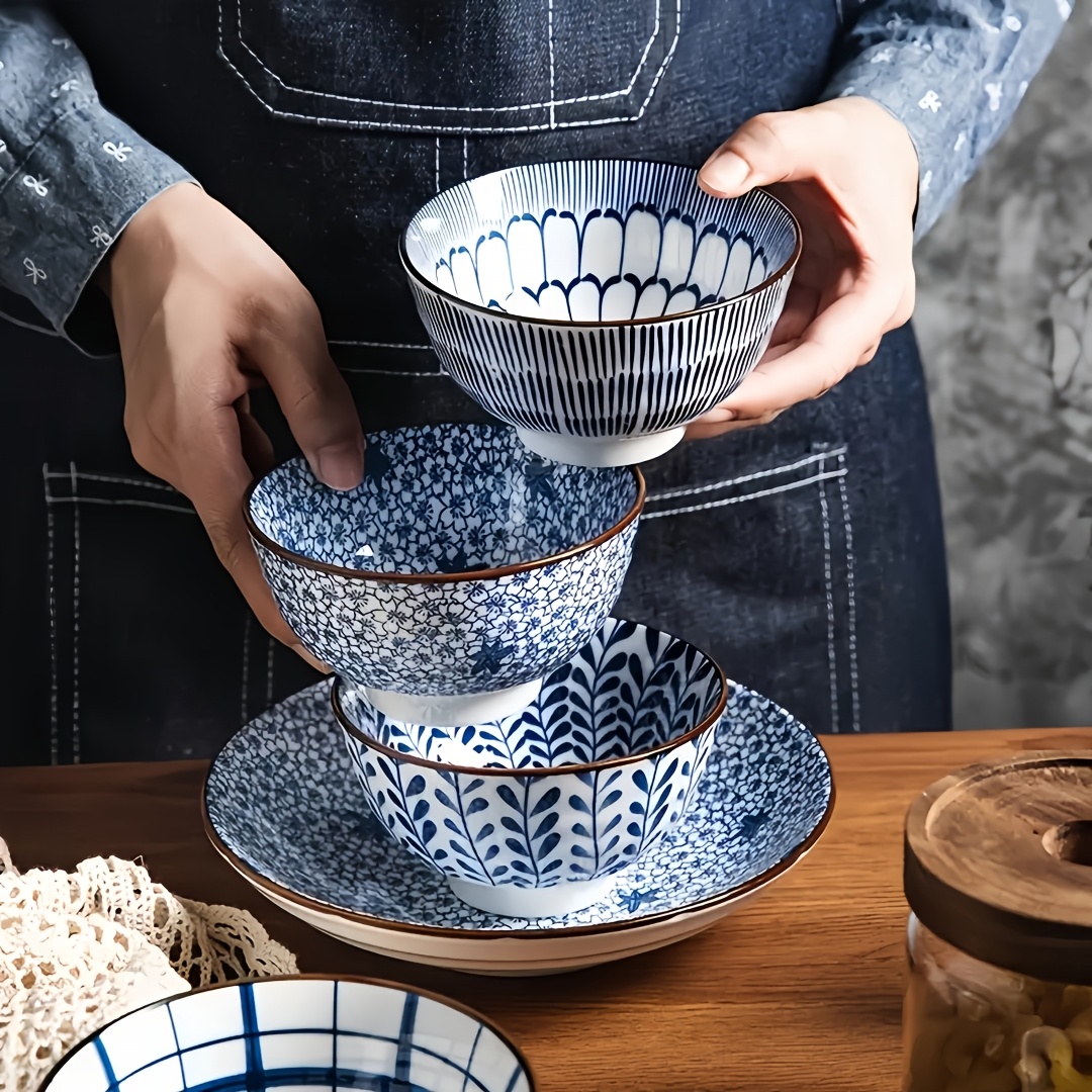 4er/6er Set Japanische Unterglasur-Kreativ-Keramik-Reisschalen, 4,5-Zoll kleine Suppenschalen, Blau-Weiß-Serie Keramikschalen, Salatschalen