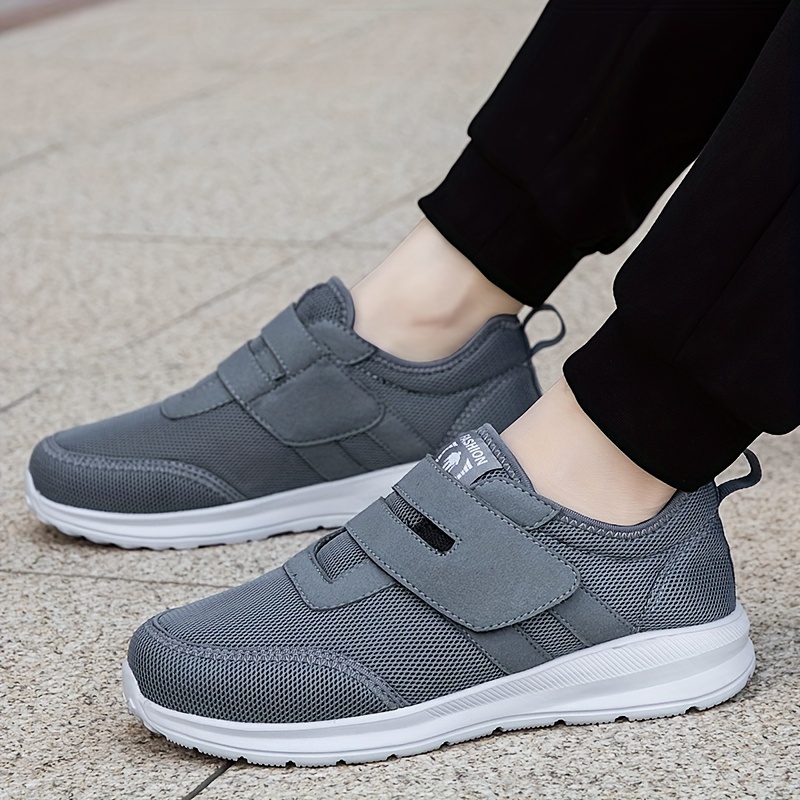 Men's Breathable Wide Width Sneakers with Adjustable Closure