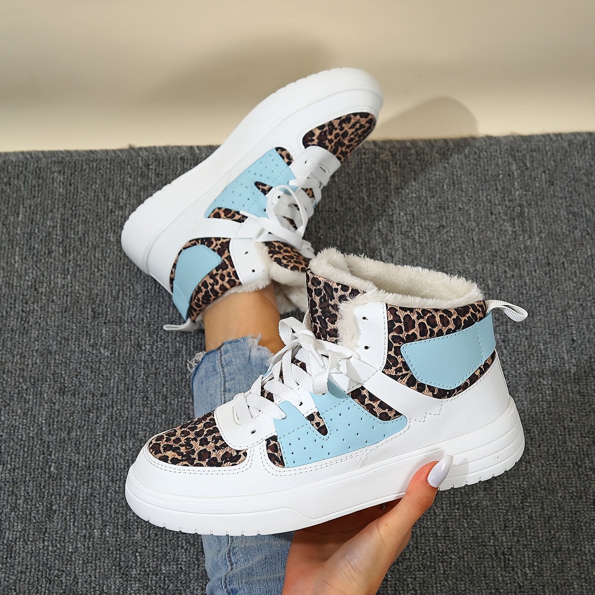 

Women's Winter High-top Fashion Sneakers, Casual Lace-up Round Toe Boots, Geometric Leopard Print, Lightweight Eva Sole, With Fur Lining, For Comfort, Ideal Christmas Gift