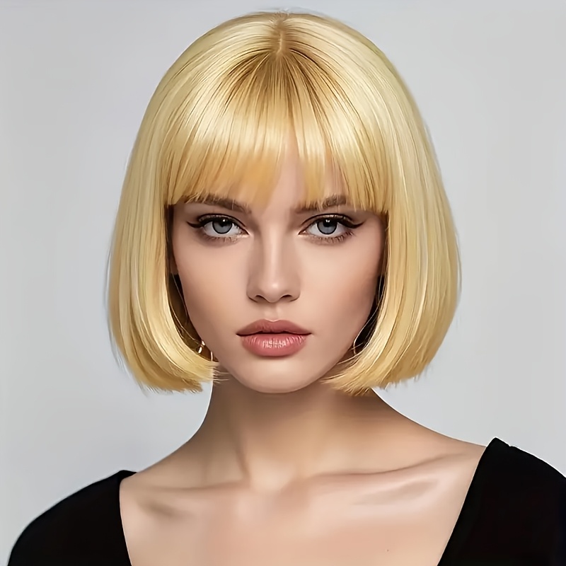 Golden Short Straight Wig With Bangs, Perfect For Cosplay, Suitable For Halloween Costumes Or Daily Wear. This 12-inch Heat-resistant Synthetic Wig Is Designed For Women