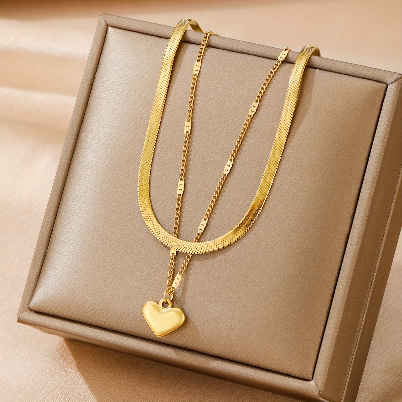 

A Stainless Steel Gold-plated Double-layer Stacked Love Design Necklace, Simple Casual Retro Trend, Versatile Women's Street Daily Commuter Holiday Party Wear
