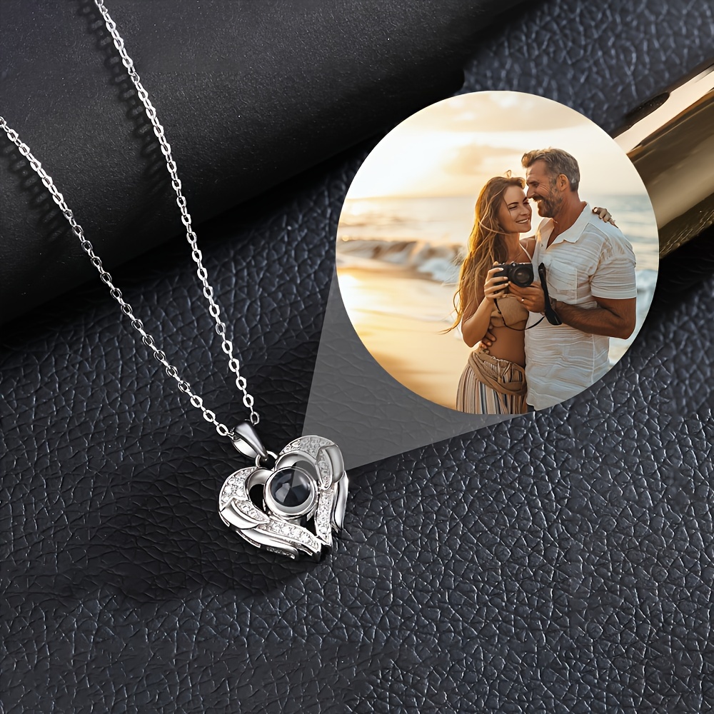 

Customized Projection Necklace With Color Pictures, Elegant Style Zircon Decor Heart-shaped Wing Pendant Necklace For Mother's Day, Romantic Custom Accessory, Luxury Gifts For Women