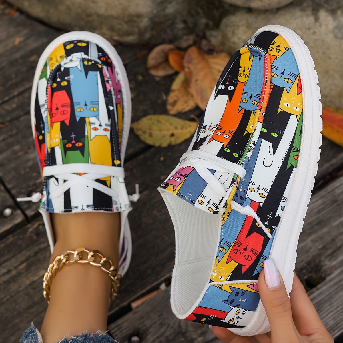 

Women's Fashion Cartoon Cat Pattern Casual Sneakers - Lightweight, Slip-resistant Rubber Sole Canvas Shoes For All Seasons, Easy Pull-on Style, Breathable Fabric Lining