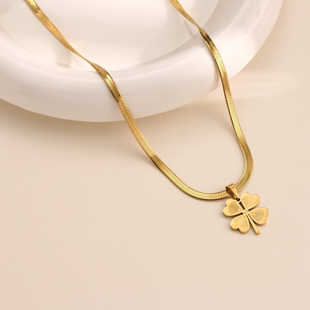 Image of 1pc 18k Golden - Plated Stainless Steel 4 - Leaf Clover , Popular Style, With Exquisitely Clear 4 - Leaf Texture, Suitable For Daily , Girlfriends' Gatherings, Light Business Occasions