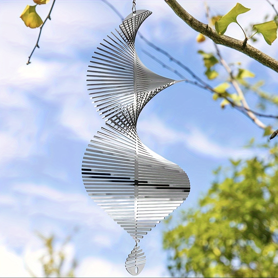 

1pc Stainless Steel Spiral Wind Spinner, 3d Reflective Twister, 11.8" Hanging Kinetic Sculpture, Garden Decoration, Outdoor Patio Ornaments, Weather-resistant, With Swivel Hook