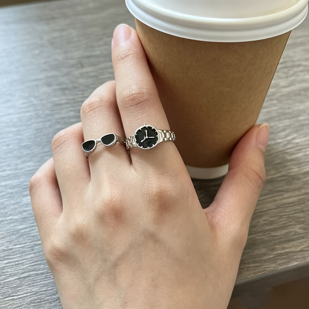 TEMU 2pcs Easy Static Pointer Watch College Style Open Adjustable Ring Women Men Daily Party Trendy Jewelry Sweet Cool Glasses Ring Niche Prank Fun
