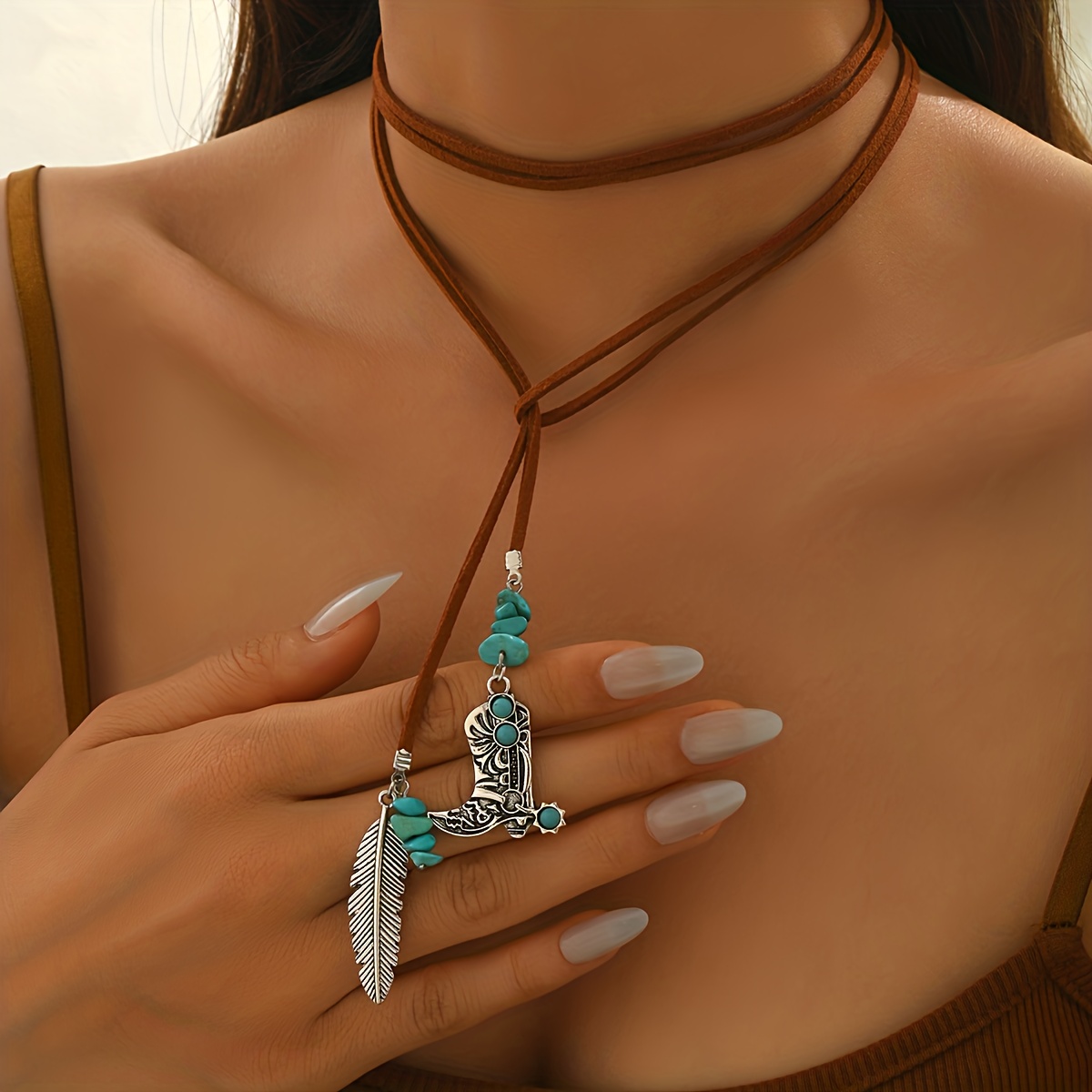 E-shop 1 Stück Bohemian Synthetischer Türkis Federförmiger Anhänger Halskette Mehrschichtige Kette Vintage Boho Schmuck für Frauen & Festival