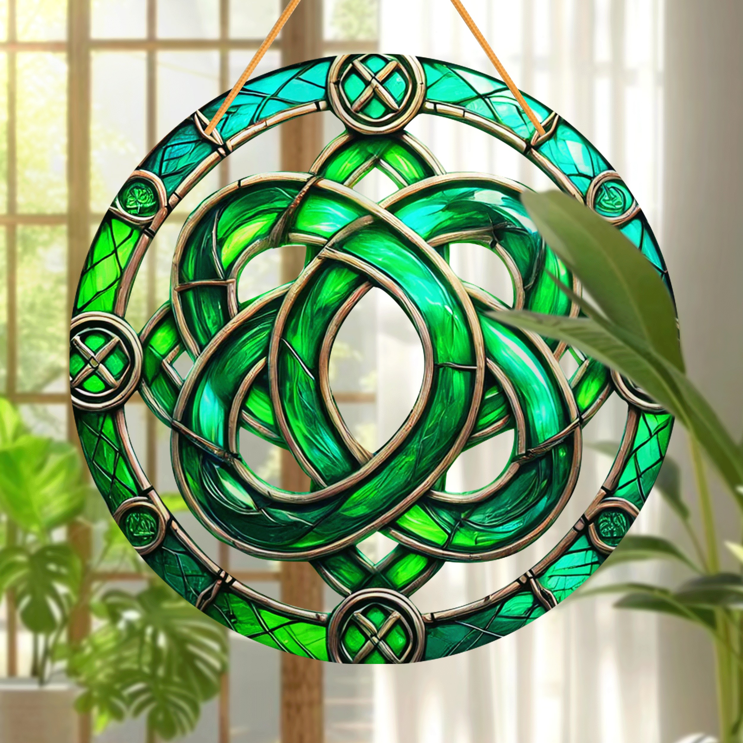 

Celtic Knot Crystal Wind Chime 8"x8" - Colorful Glass Window Hanging, Birthdays & Themes, Fade-resistant Home & Garden Decor, Ideal For Bedroom, Farmhouse, Yard - Unique Gift Idea, Creative Gift Idea