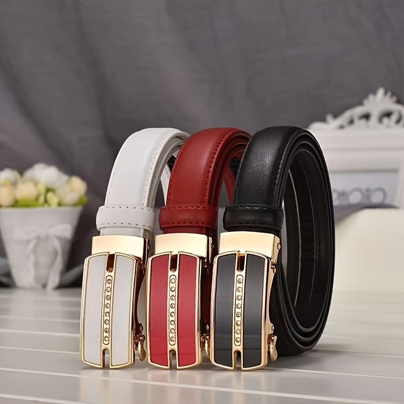 

Ceinture en cuir pour femme avec boucle automatique - Style décontracté et professionnel, accents à pompons et strass, idéal pour les , le collège, les quotidiens et les festives