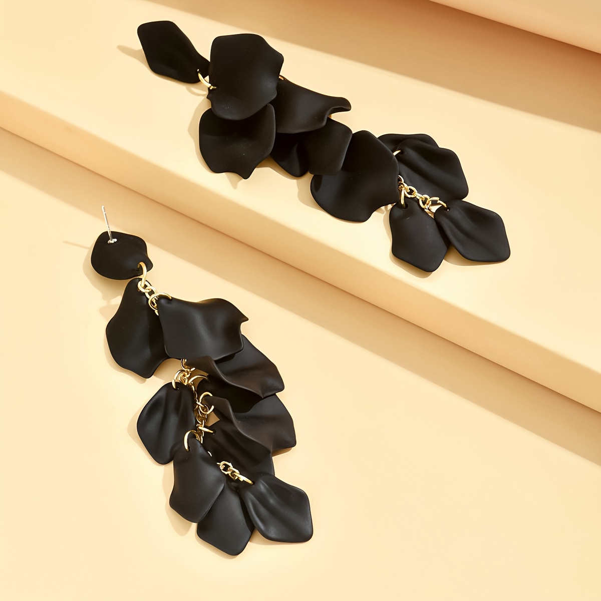 TEMU A Pair Of Stylish Drop Earrings For Women Featuring Acrylic Rose Petals And Long Tassels, Gifting And Everyday Gatherings