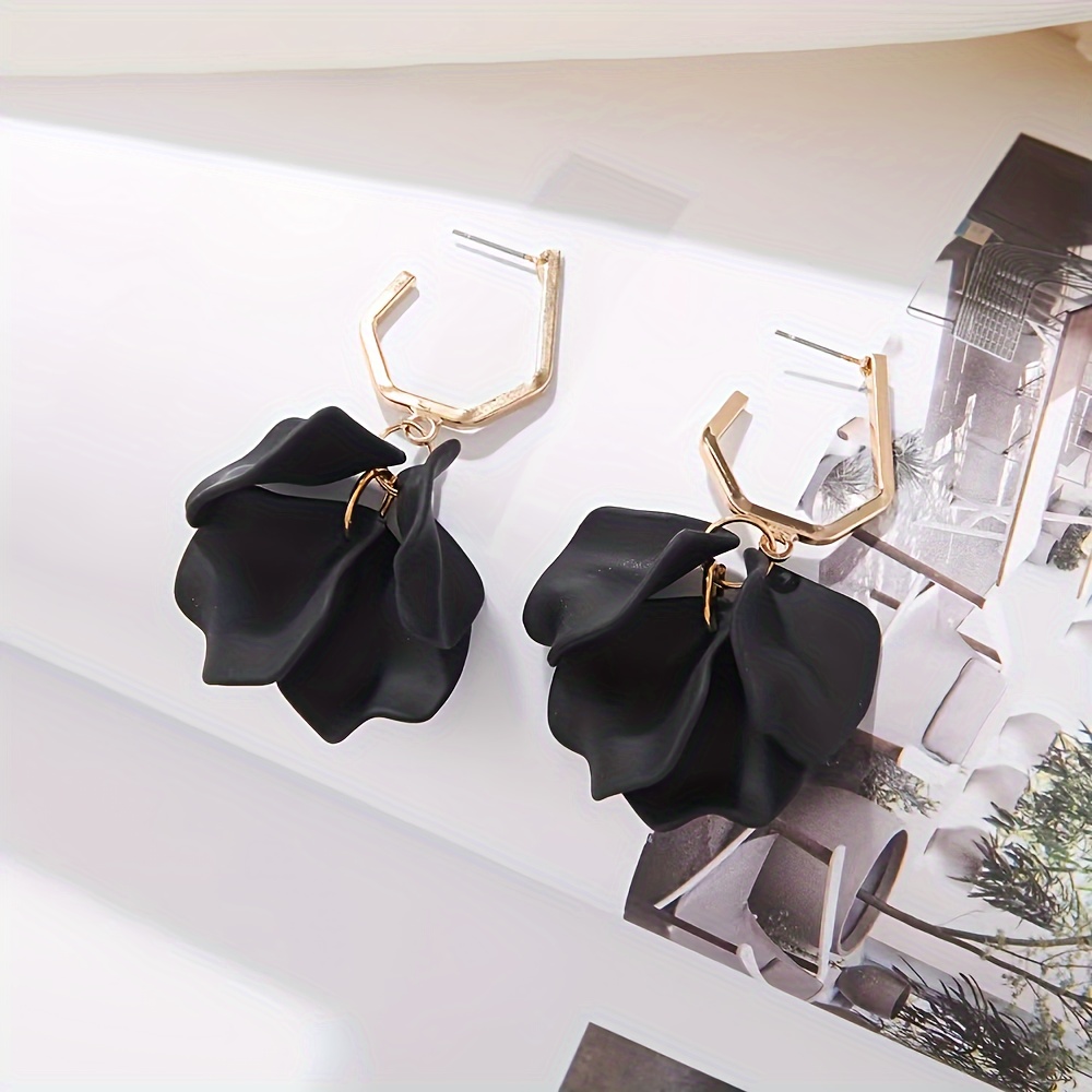 TEMU 1 Paire de Boucles d'Oreilles Pétale de Rose Tendance Mode Adaptées aux Femmes Usage Hypoallergéniques Basses Cadeau de