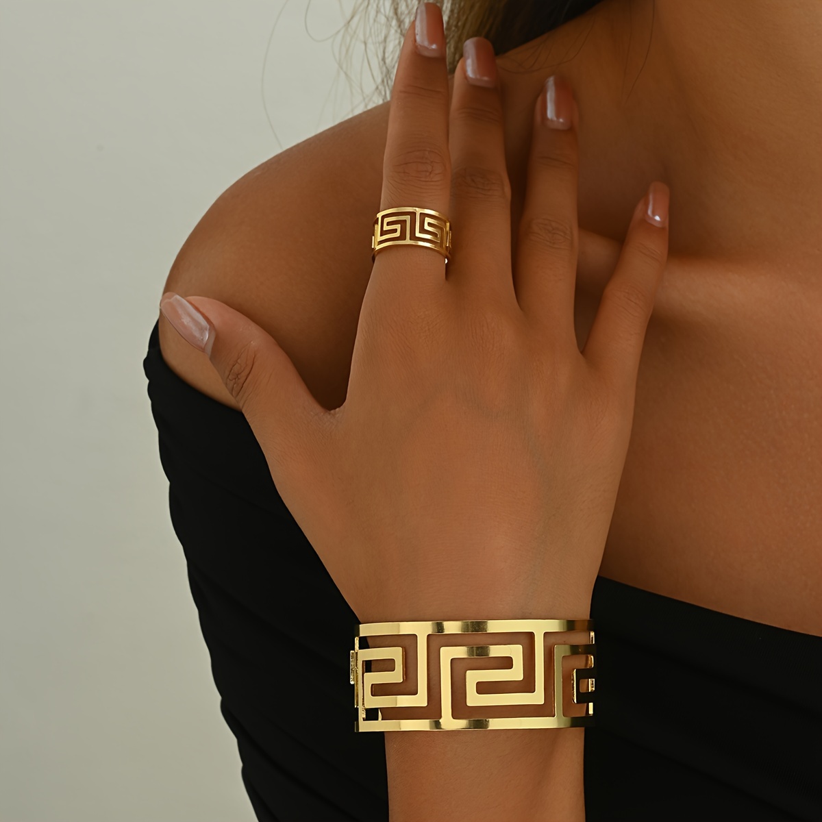 

Boho Style Jewelry Set - 14k Golden Plated Copper Open Cuff Bangle And Ring Set, Hollow Geometric Design Fashionable Personalized Women's Accessories For Party Occasions - 2 Piece Set