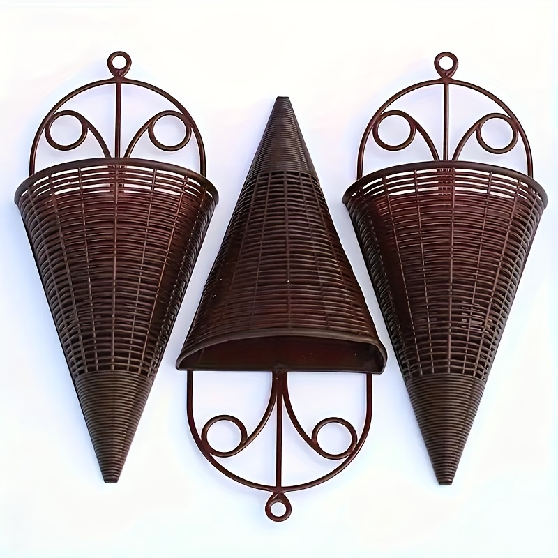 

Vintage Style Plastic Wall Hanging Vase Set, 1pc Rattan Weave Cone-shaped Basket For Indoor & Outdoor Decor, Horn Vase For Garden, Balcony, And Decoration