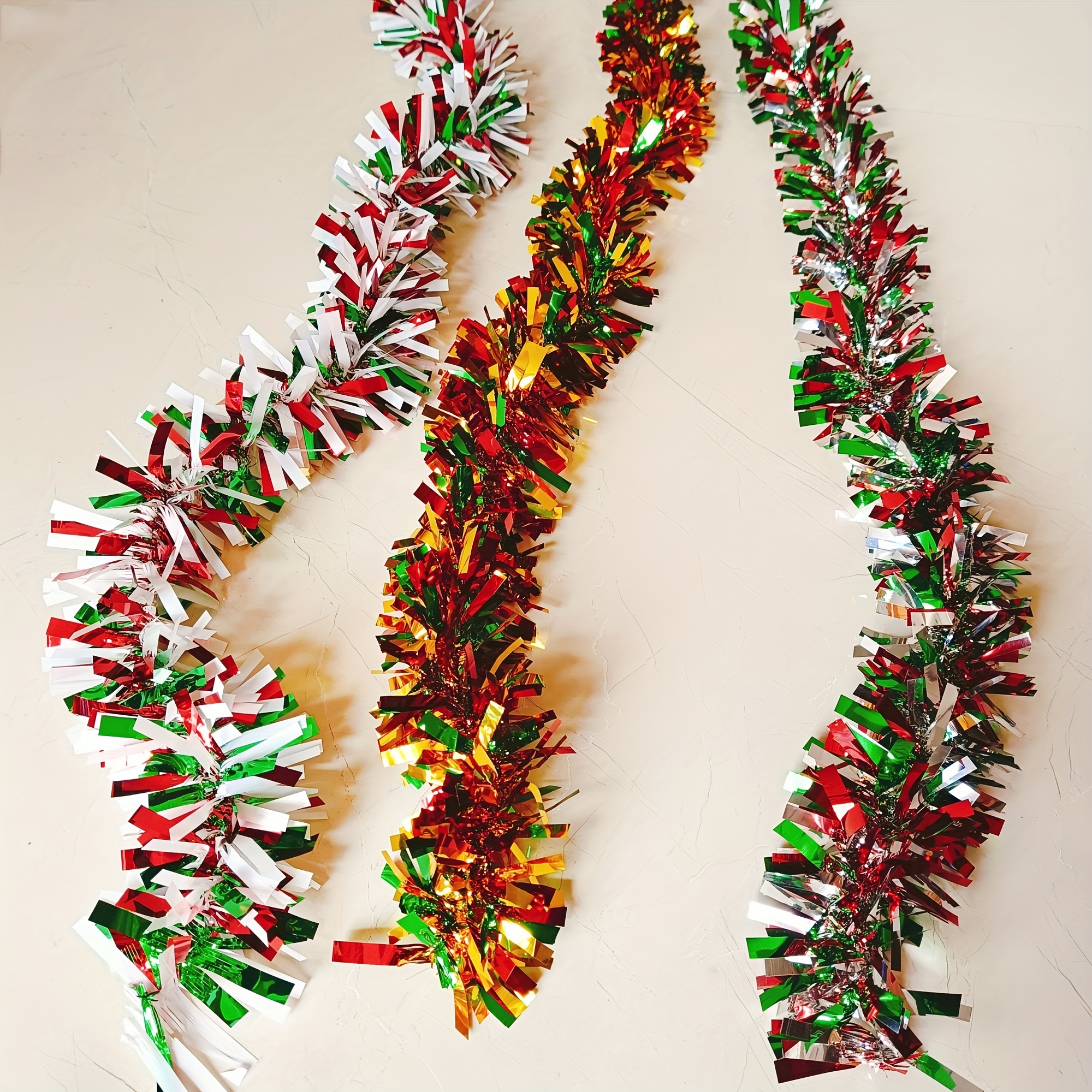 

1pc, Metallic Tinsel Garland, Festive Tree Trim, Holiday Decoration Strips, Carnival Party Decorative Supplies, Durable Metal & Plastic Material