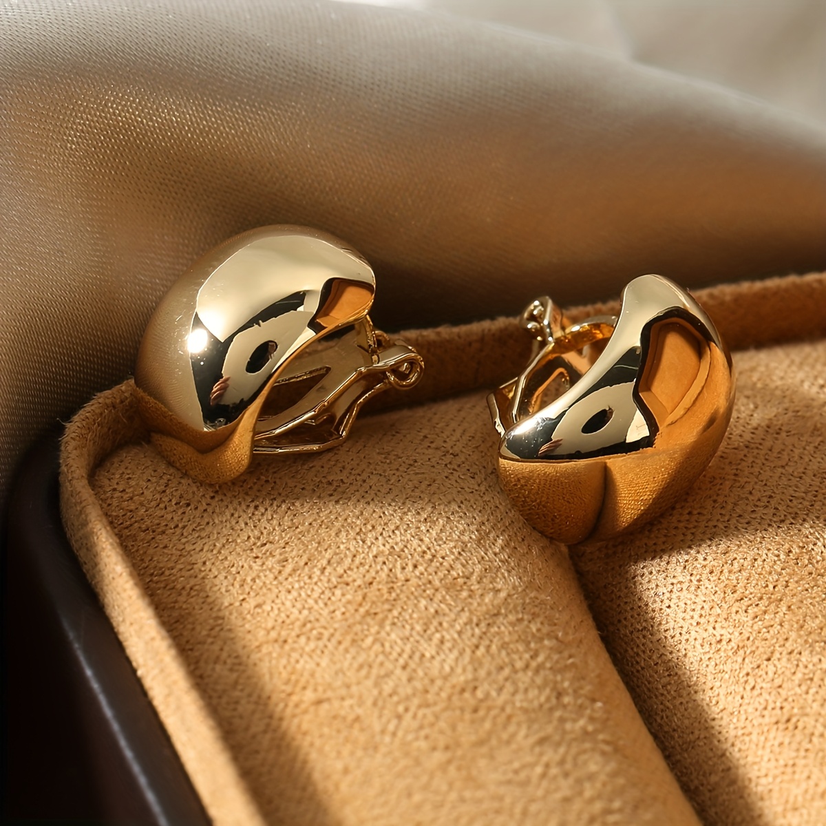 Women's Trendy Waterdrop & Crescent Moon Clip-On Earrings