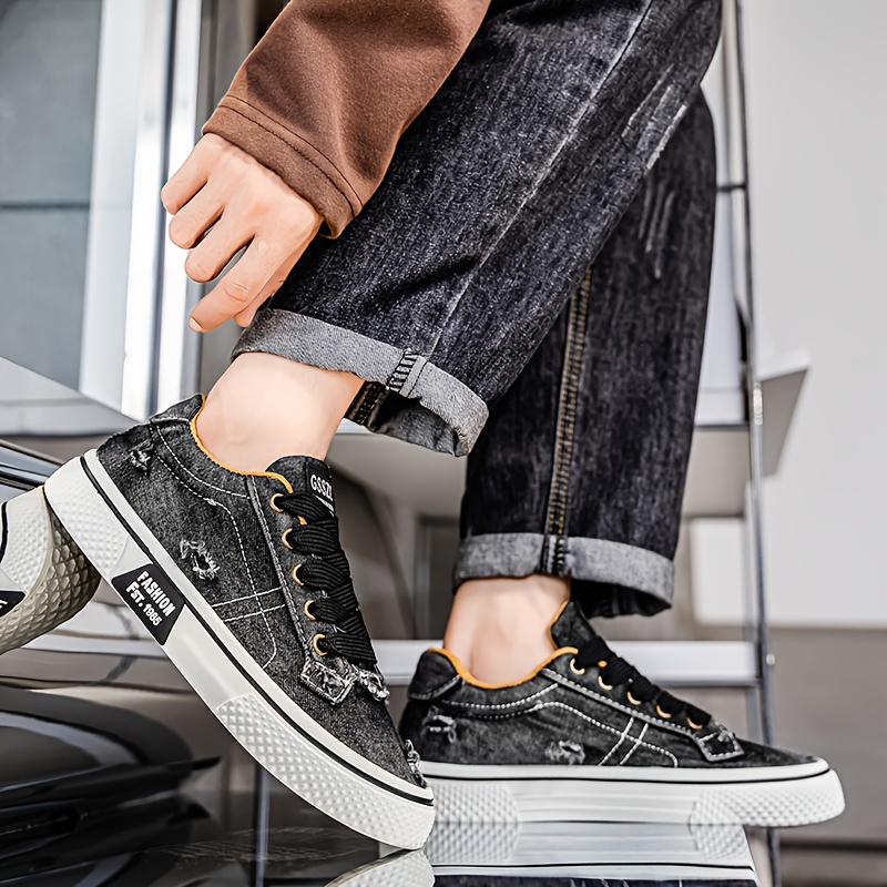 Stylish Canvas Low Top Shoes