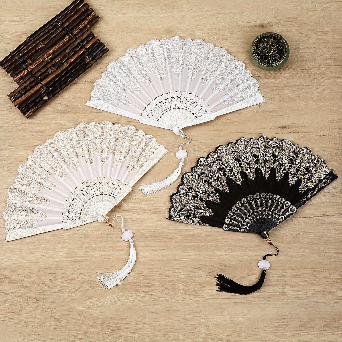 Image of 3pcs/set, European Retro Floral Handheld Folding Fan, Elegant Style, Makeup Ball Bachelor Party Decoration Handheld Folding Fan, Perfect Gift For In Summer