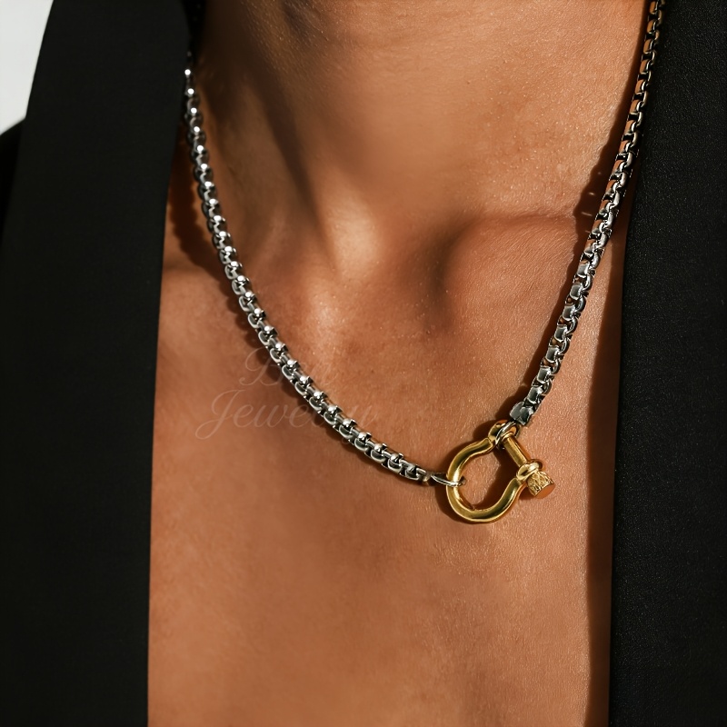 Unisex Stainless Steel Chunky Chain Necklace with Horseshoe Clasp