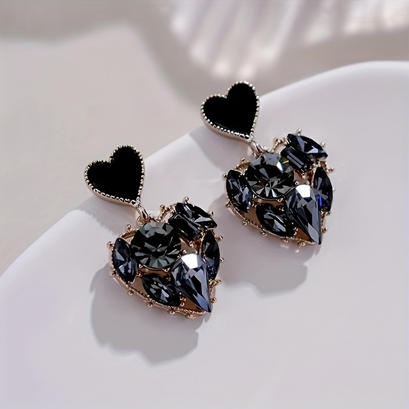 

Vintage Heart Clip-on Earrings With Glitter Rhinestone Detail, Synthetic Stones, Alloy Base, For Non-pierced Ears - Party & Banquet Wear, Mardi Gras Accessory, 1 Pair