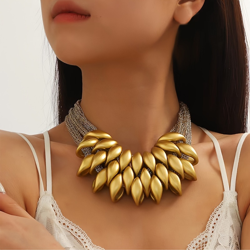 

1pc Gold-tone Pendant - Plastic Jewelry , Accessory