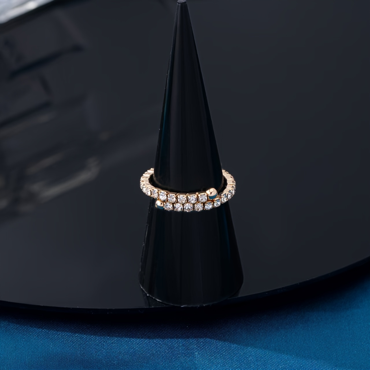 Women's Glass Spiral Elastic Ring Adjustable Stretch Band Golden Tone Accented