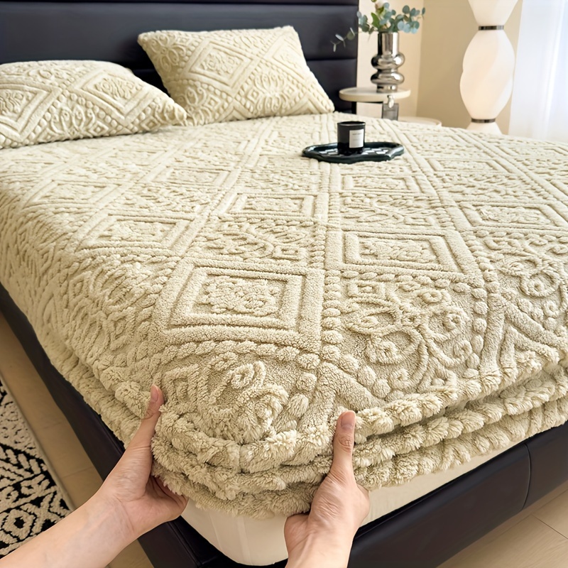 luxurious   fitted sheet thick warm autumn winter bedding with elegant carved   knit fabric machine washable solid color pillowcase not included details 9