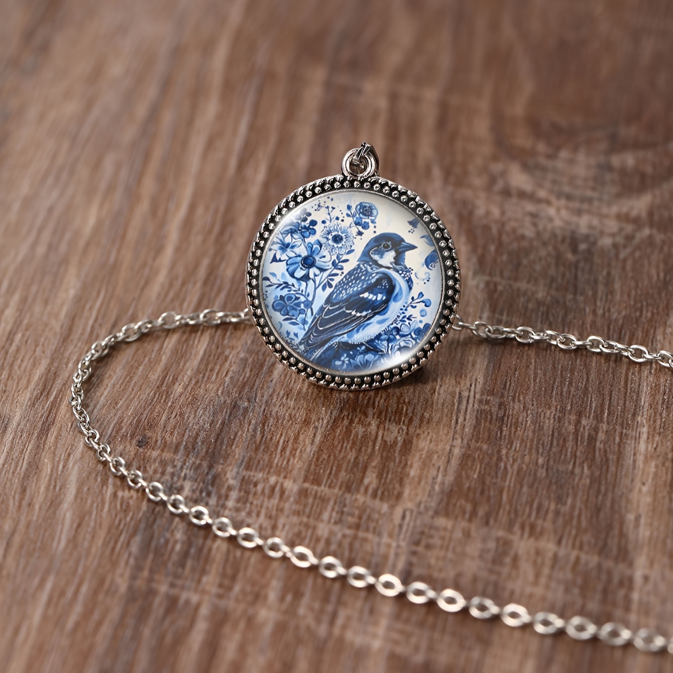 TEMU Un collier d'art unique de style chinois bleu, bleu de , avec un oiseau, bijou d'art de garrule bleue hollandaise, porcelaine bleue et blanche,