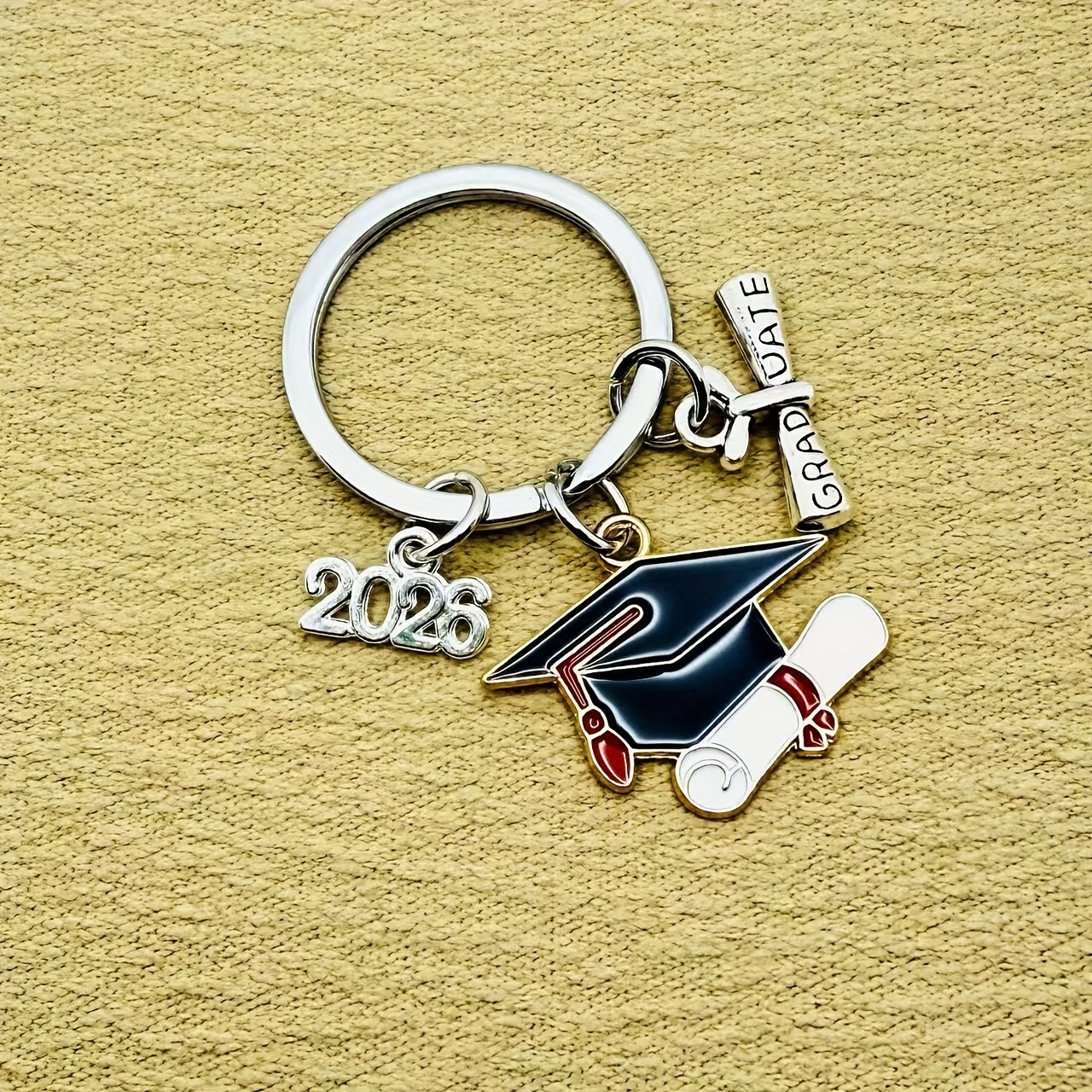 TEMU 1 pezzo, Portachiavi Cerimonia di Laurea 2026, Diploma di Laurea, Cappello di Laurea, Portachiavi Distintivo di Classe, Regalo Commemorativo per