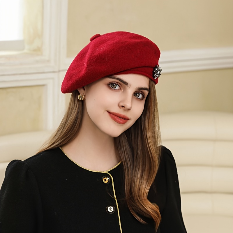 

Chic Women's Plush Beret - Cozy & Lightweight, Solid Color, Fall/