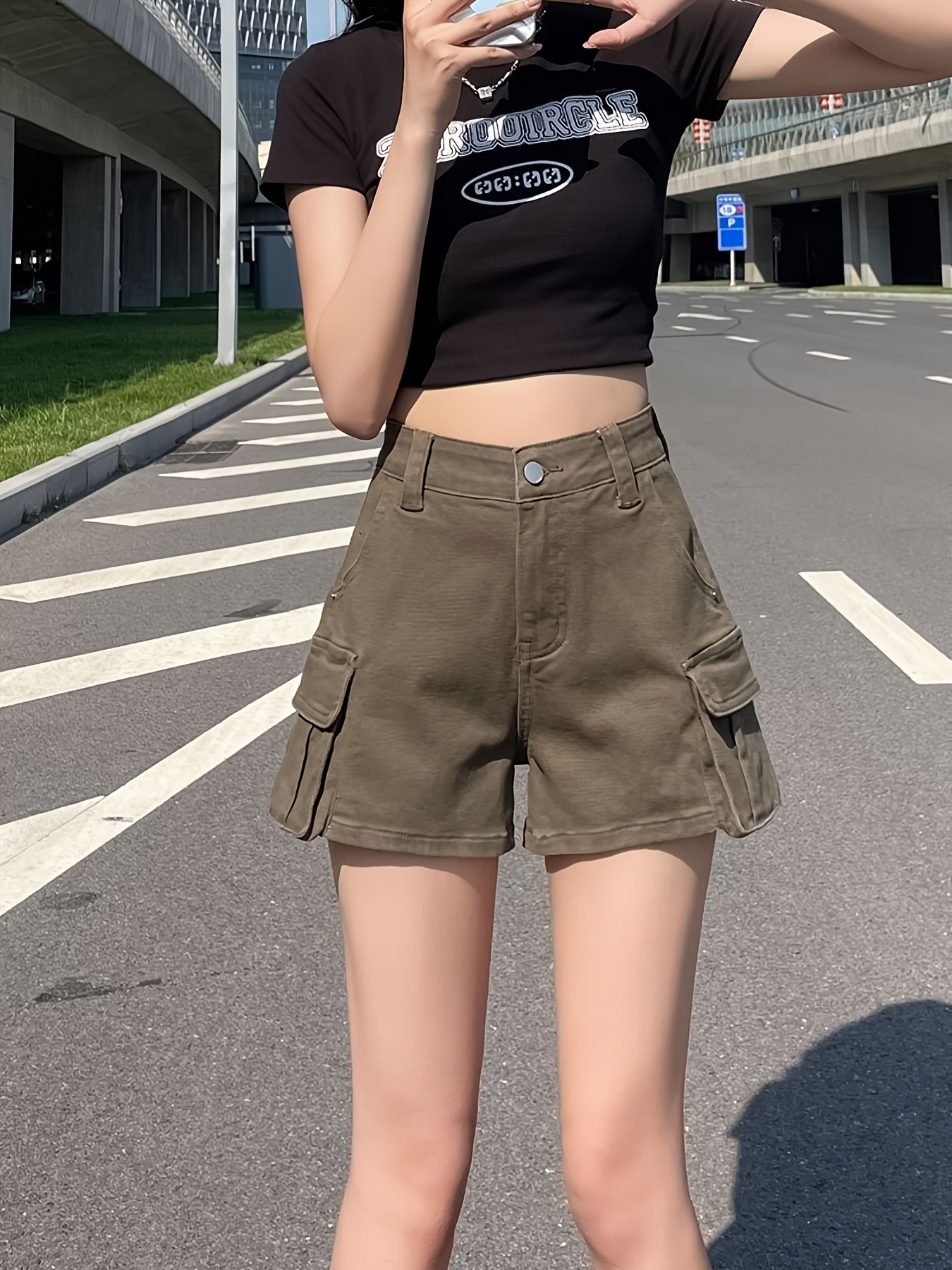 Women's Casual Cargo Shorts High Waist Loose Fit Outdoor Jean Short Pants  with Pockets Summer Comfy Hiking Denim Shorts : : Clothing, Shoes  