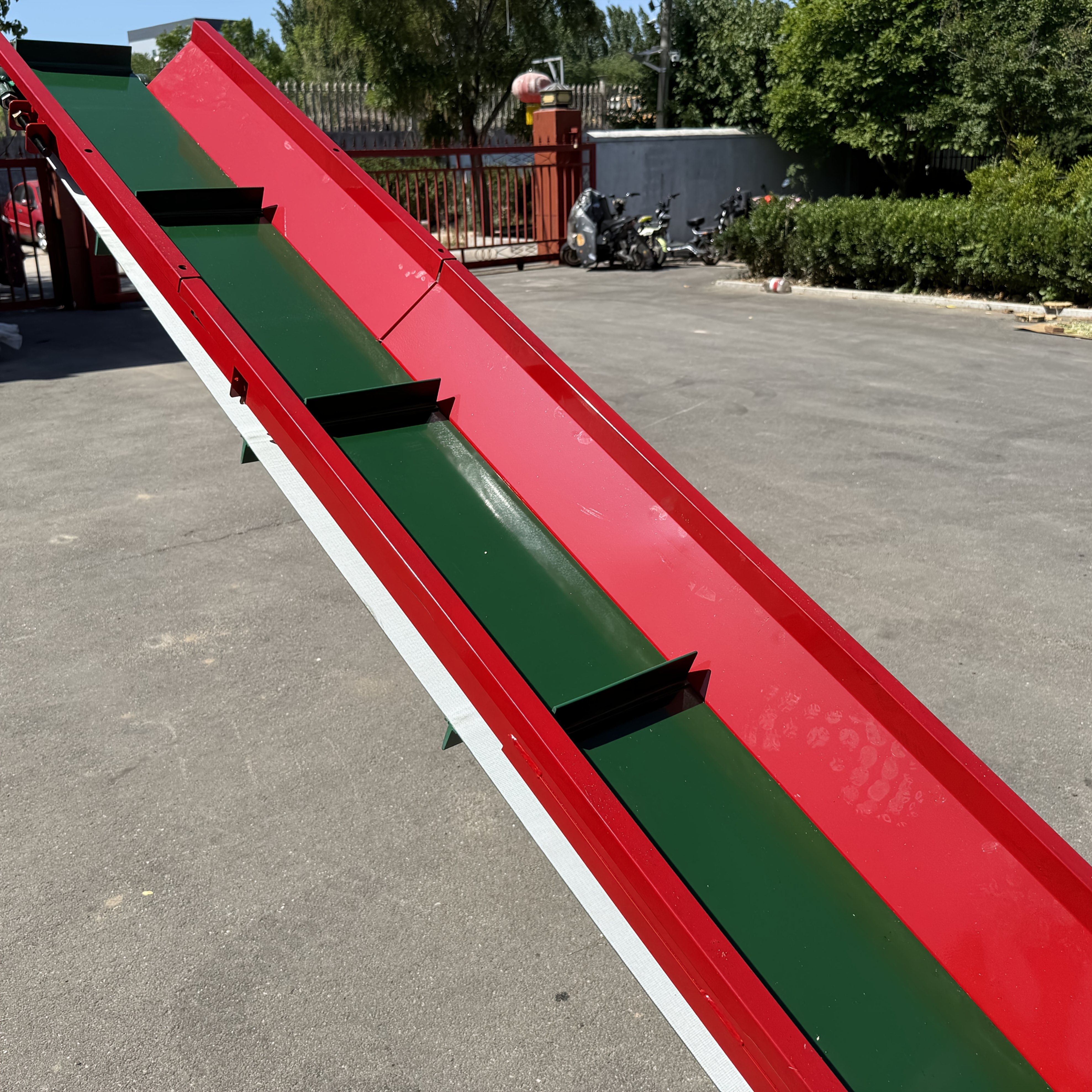  22t firewood processor with 739cc rato engine 15 7inin 20in chainsaw wedge log lifter full hydraulic control for small business red ca shipping Product details 2