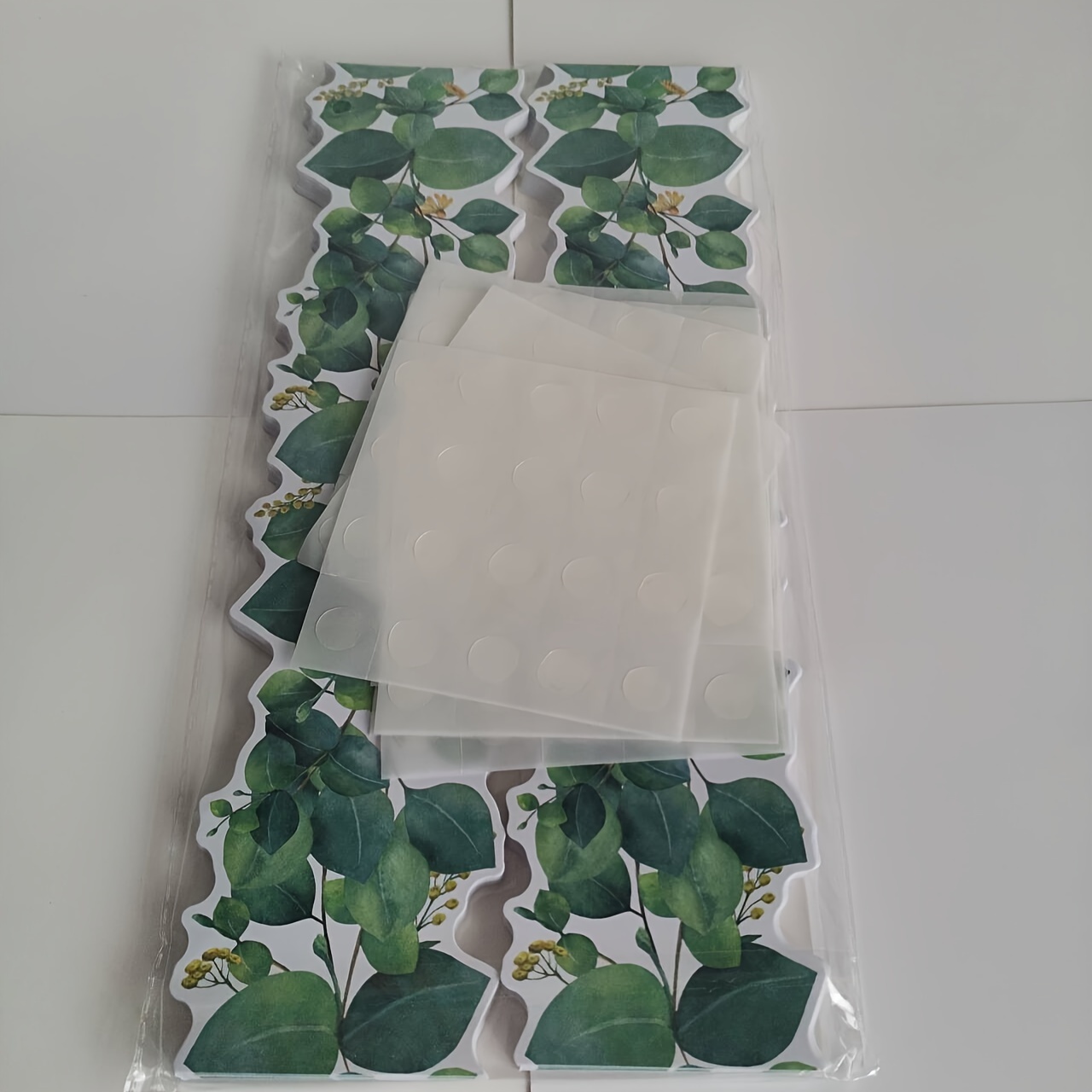 TEMU 72 pièces Décorations de bordure de d'affichage verdure avec pointe de colle découpée, bordure verte pour salle de classe, plante verdure pour
