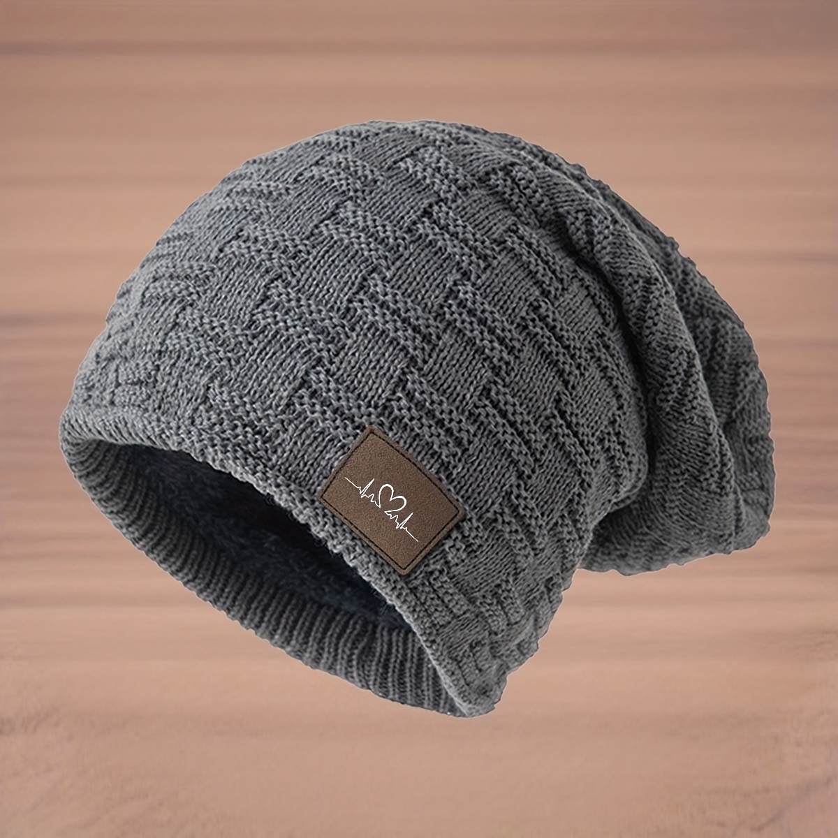 Fashion Faux Leather Label Heart Pattern Winter Knit Beanie, Unisex Pullover Warm Ski Hat With Lining, Thickened Ear Protection, High Elasticity Brimless Hat