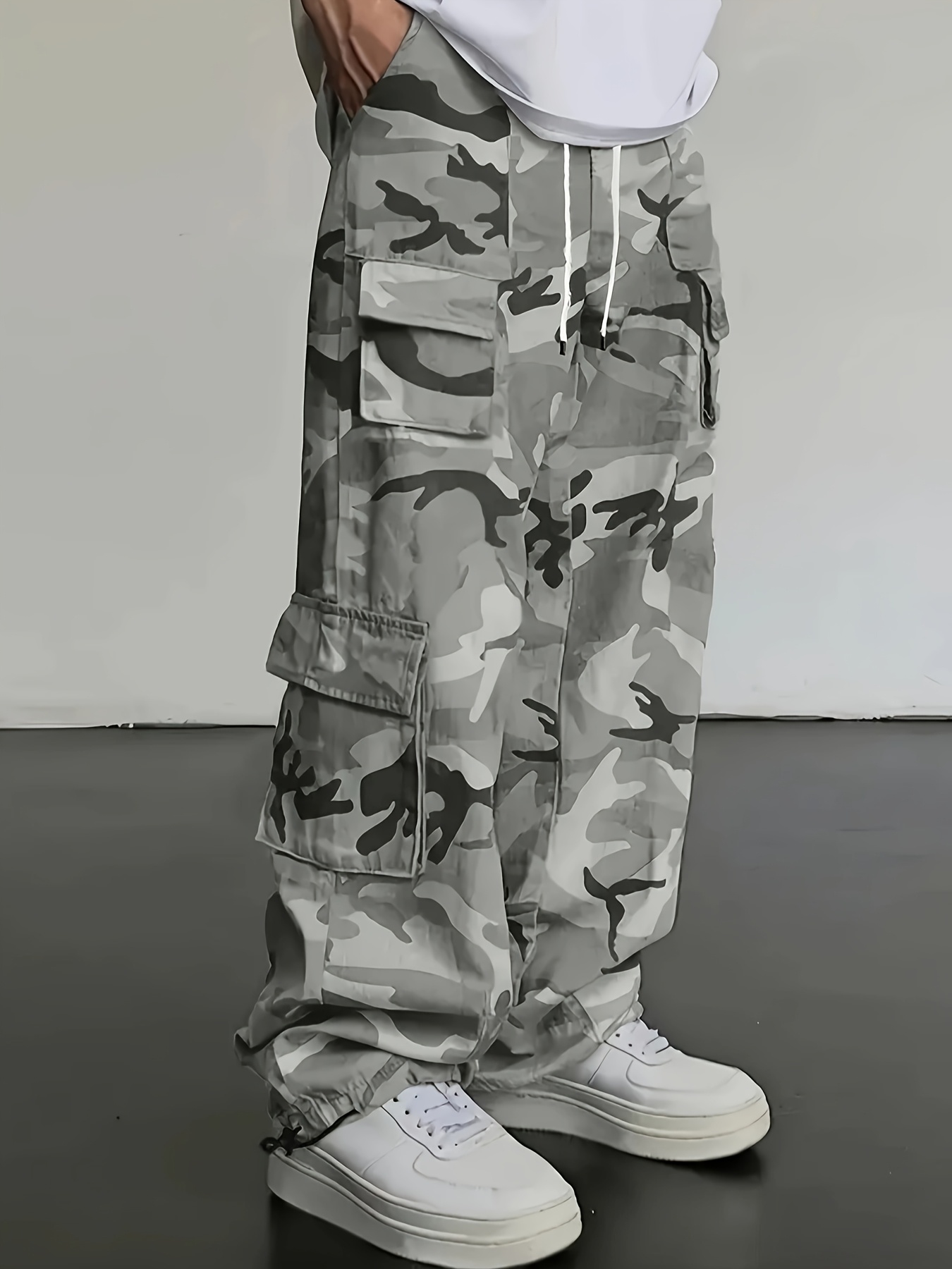 Camouflage Print Multi-Pocket Cargo Pants