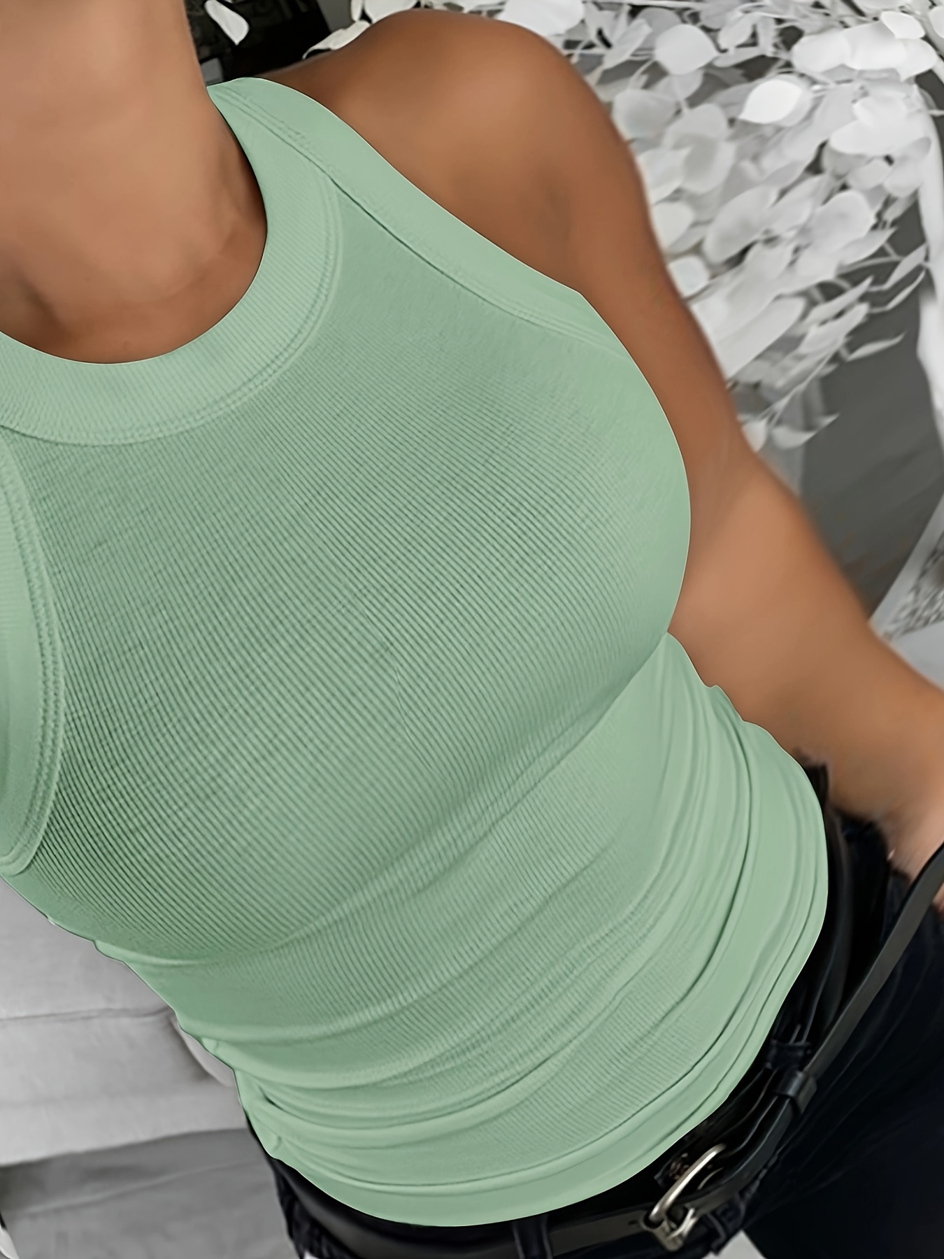 CHICME Women's Sleeveless Ribbed Tank Top - Plus Size Fitted Stretchy Casual Shirt, Solid White Round Neck All-Season Machine Washable Elegant Top, Ladies Tank Tops, Everyday Outfit, Classic Style, Comfortable Fit, Casual Attire