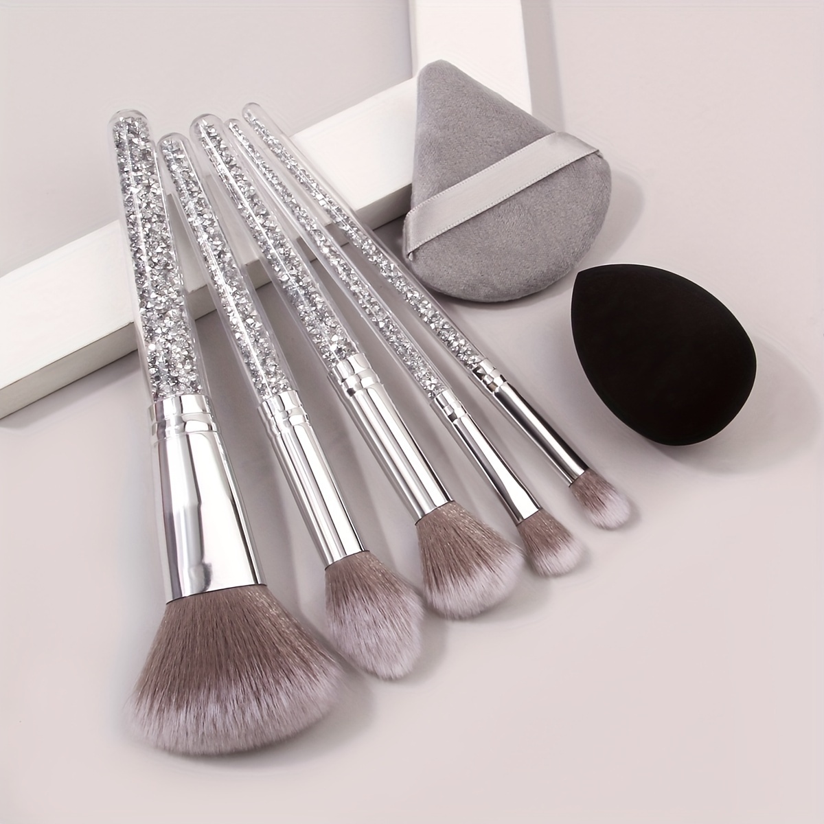 

7pcs Diamond Handle Makeup Brush Set, Crystal Embedded Unscented Synthetic Fiber Brushes, Multifunctional Tools With Dual-use Expanding Makeup Sponge And Soft