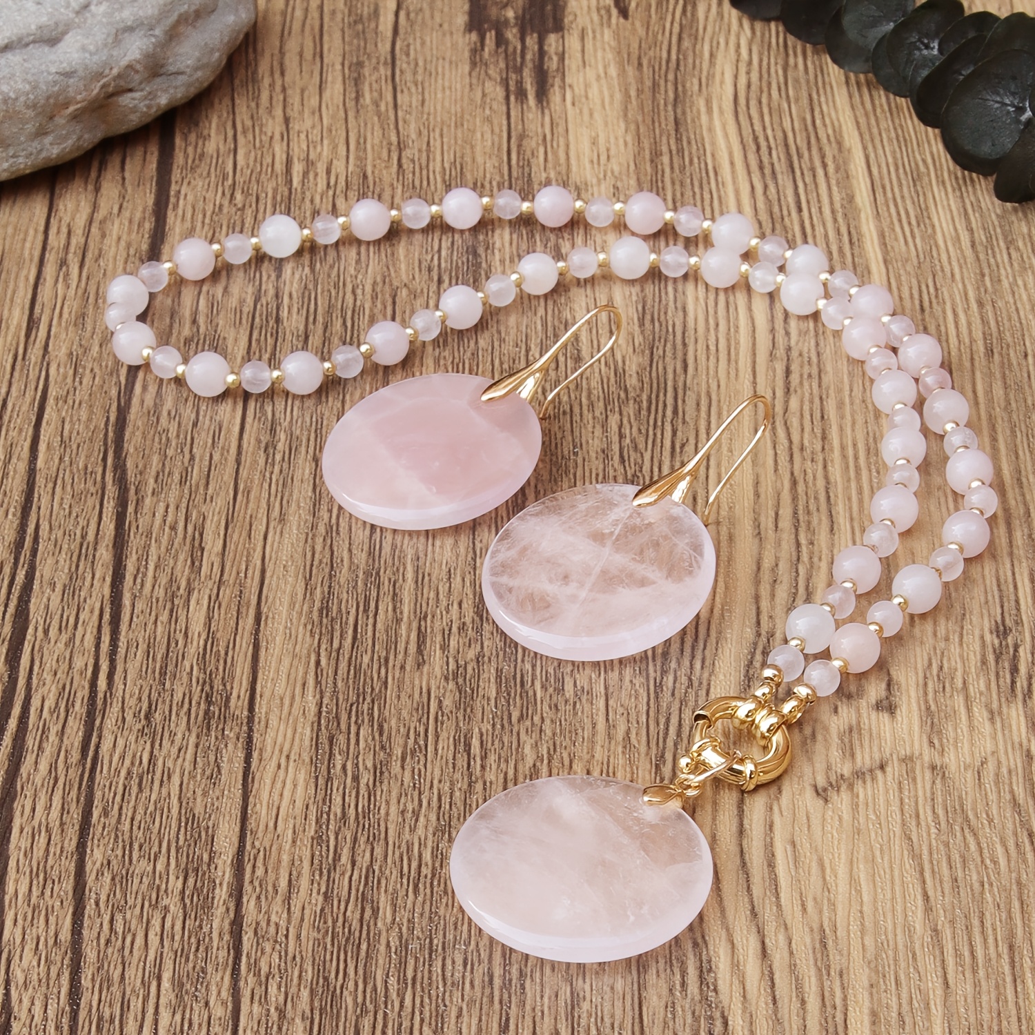 2pcs Elegant Light Jewelry Set | Natural Stone With Golden Clasp | Ideal For Daily Gatherings & Parties, Valentine's Day & Christmas Gift | Perfect For Mom, & Girlfriend | Versatile