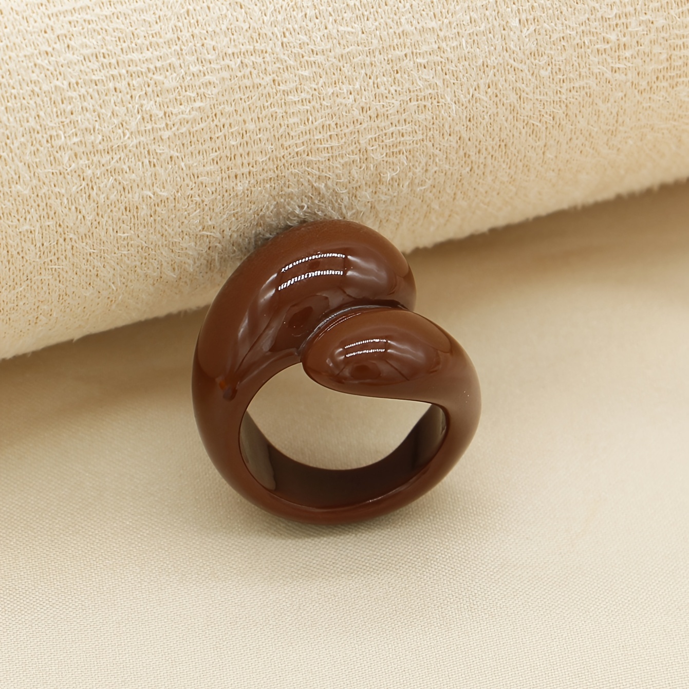 1 Ring, Bohemian Style, Vintage Minimalist Resin Closed Ring, Versatile Fashionable Elegant High-end Feel, Suitable For Daily Wear