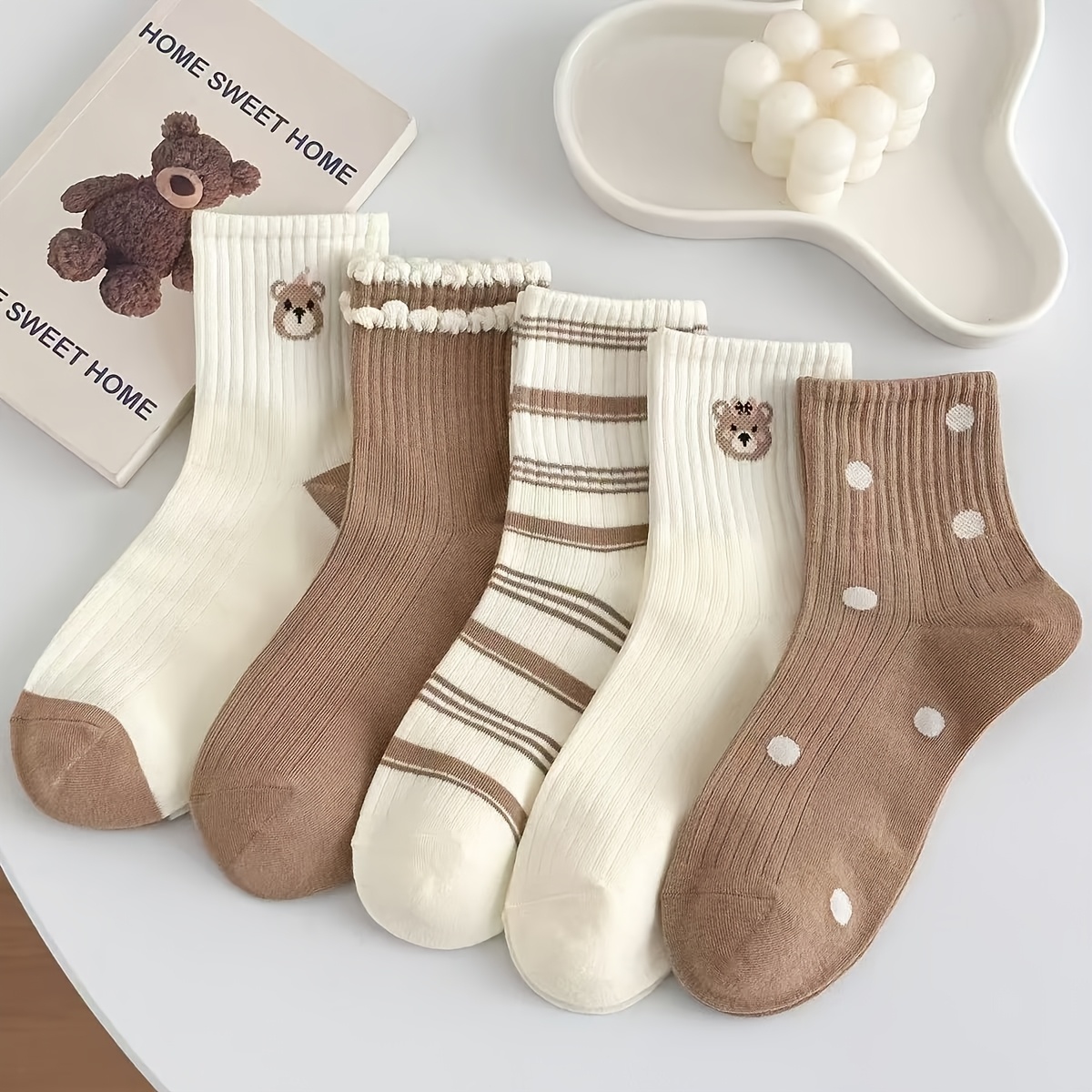 TEMU 5-pair Autumn/winter Cartoon Bear Women's Mid-calf Socks. Simple Tie Style. Soft And Comfortable. Suitable For Home And Daily Wear.