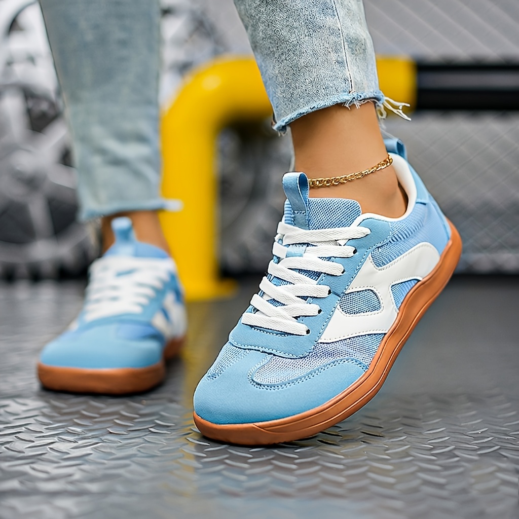 Wide-Toe German Training Shoes for Men and Women