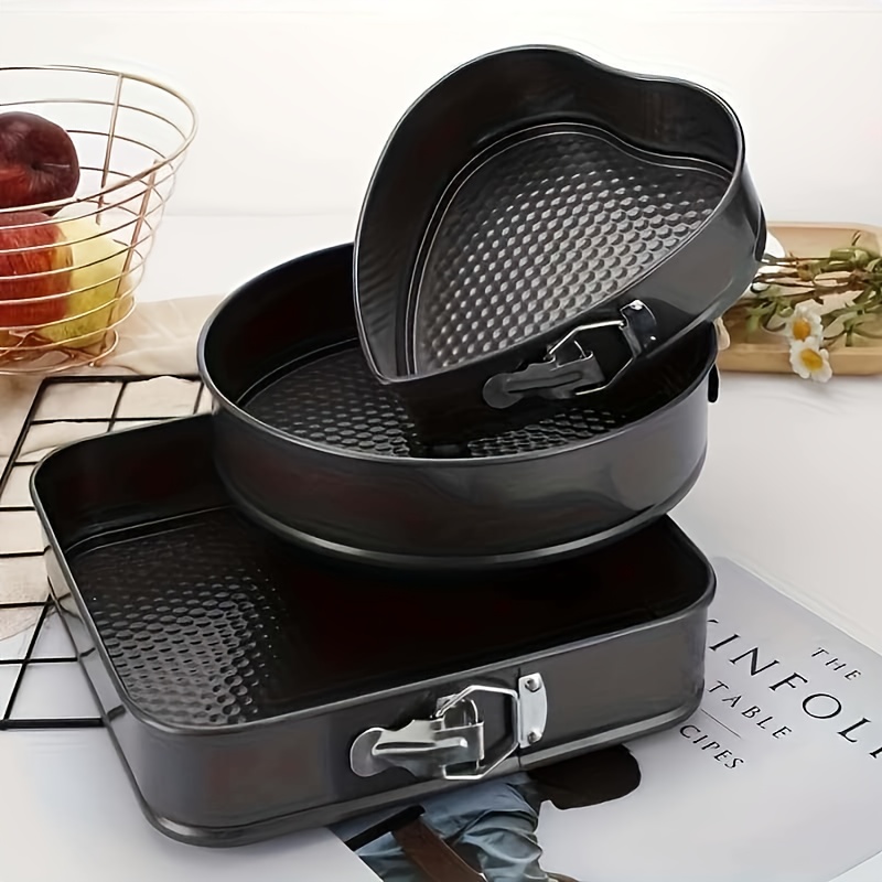 3pcs Square & Round Heart Multi-Size Carbon Steel Removable Bottom Cake Molds, High-Temperature Resistant and Easy to Clean. Suitable for Home Use, and for Holidays Such as Halloween, Christmas, and Valentine's Day