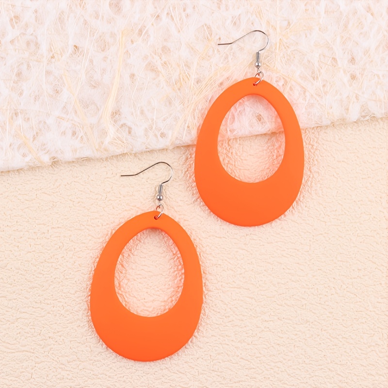 2pcs Hollow-Out Candy-Colored Oval Acrylic Earrings