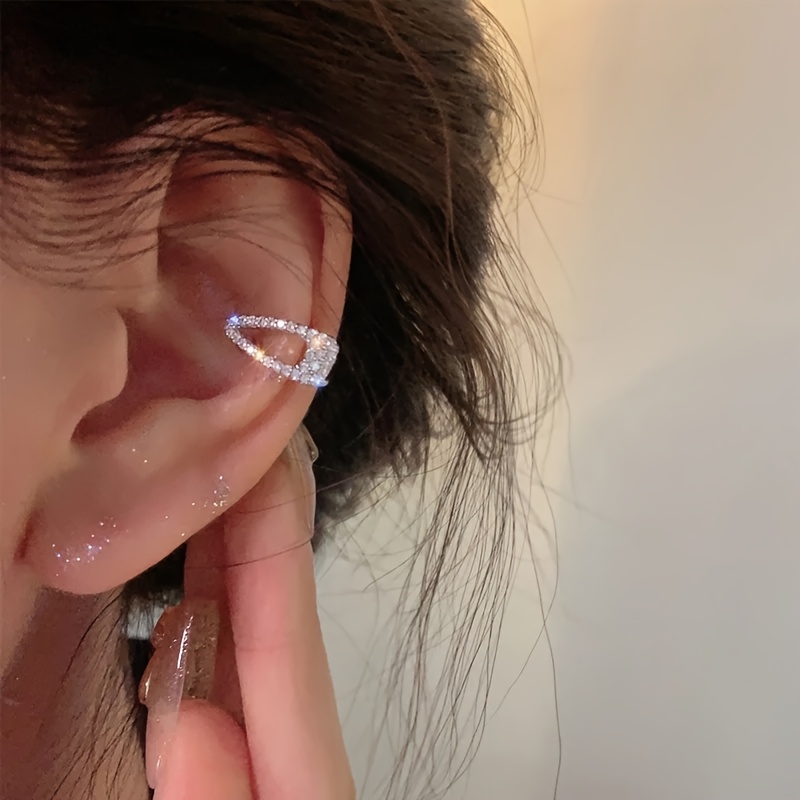 TEMU 1pc Pinza para el Cabello con Forma de Aretes, Charm Chic de Moda, Cobre Incrustado, Sintético , Sin Perforación, Joyería Minimalista Elegante