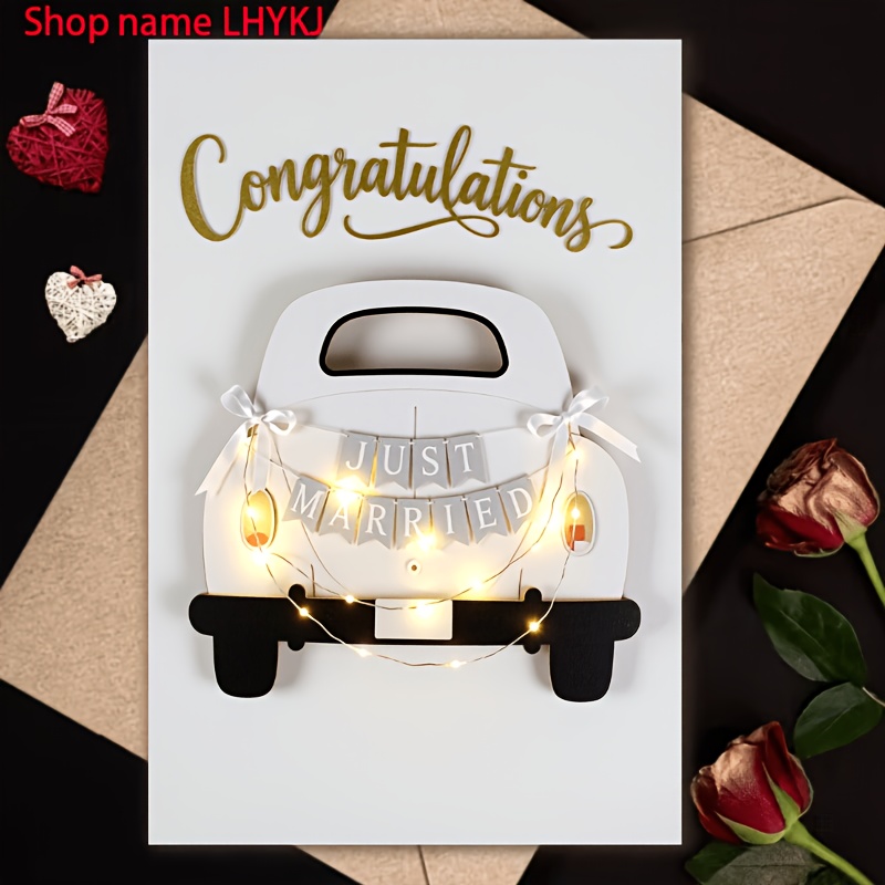 E-shop ., Elegante Hochzeitsgrußkarten, „Just Married“-Autodekor, die herzliche Wünsche für eine glückliche Ehe übermitteln. Leere Karten können werden